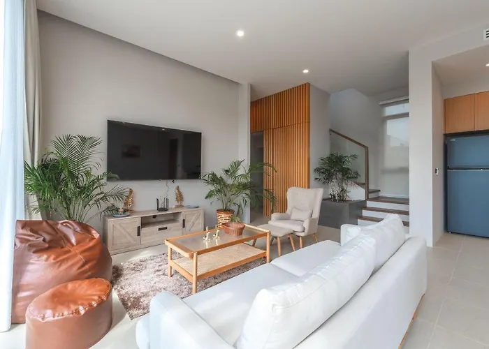 New 3Br Pool Villa Long One A5 With Chalong Bay View