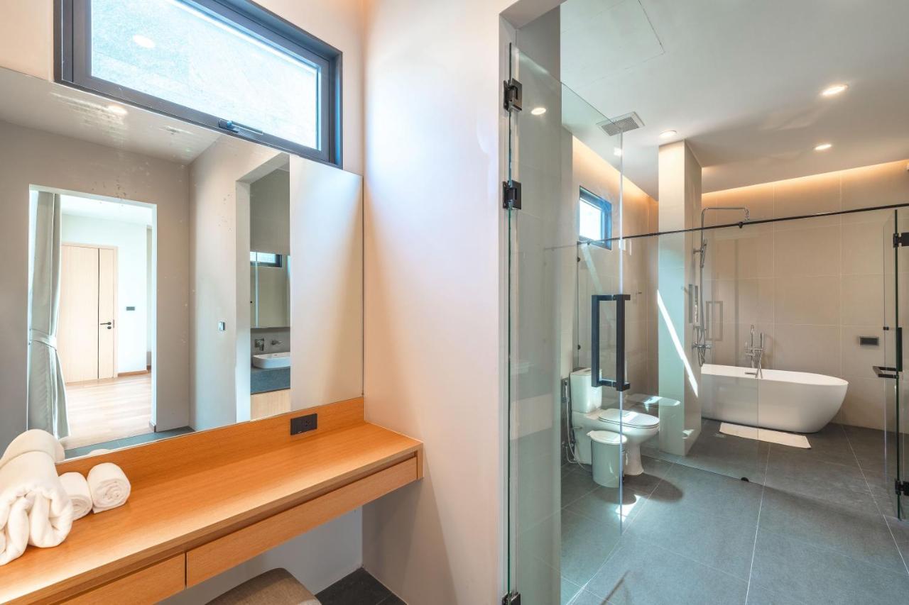 New 3br Pool Long One A5 With Chalong Bay View וילה